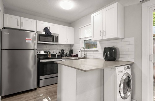 Hyde Park Apartment | Bright 1BR Apt: Walk to UT/Near Downtown