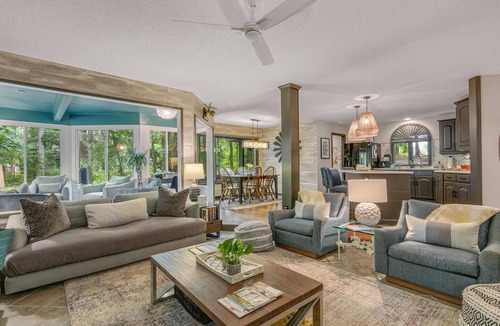 Townville House | Bright & Airy Waterfront Home