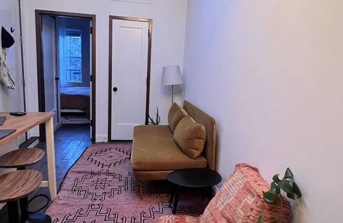 Greenpoint Apartment | Bright and Spacious 2 Bedroom Apartment in Prime Greenpointn