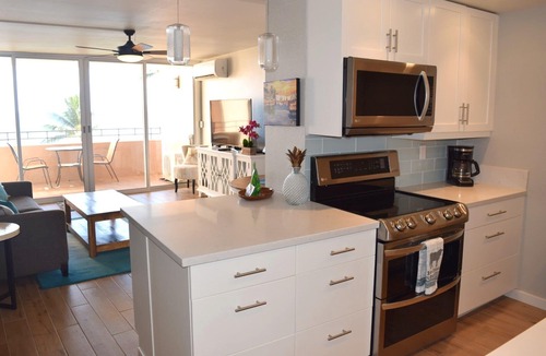 Maalaea Condo | Bright, Beautiful, Remodeled Island Sands 505 Condo
