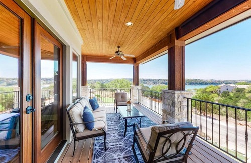 Point Venture House | Bright & Spacious Family Home with Firepit, Lake Views, Furnished Deck, Free WiFi