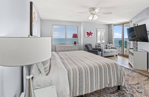 Arcadian Shores Condo | Brighton 1702 Oceanfront on 17th floor