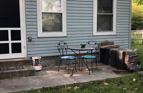 Issue House | Bring your golf cart!