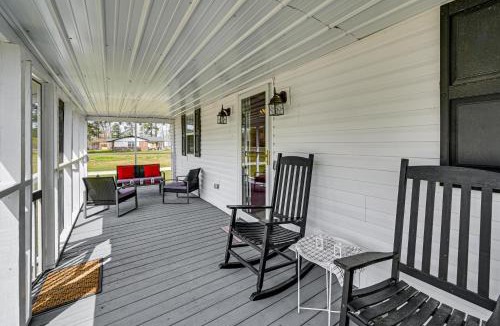 Comfort House | Bring Your Pets! Family-Friendly Gem in Cove City