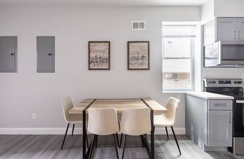 Ocean Hill Apartment | Brooklyn 2BR/2BA Near A/C/J/Z/L Trains, Easy Manhattan Access
