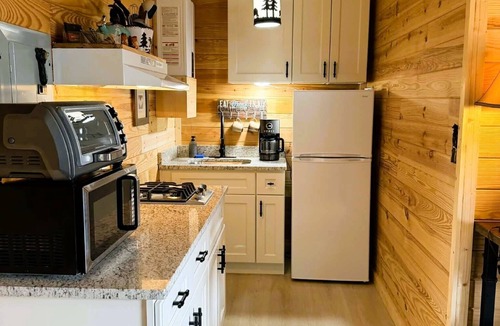 Newland Cabin | Buck Hill Campground Tiny Home Cabin #5 Honeymoon Suite