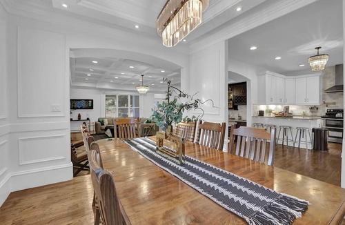 South Tuxedo Park House | Buckhead Dream Message Now for Summer Special