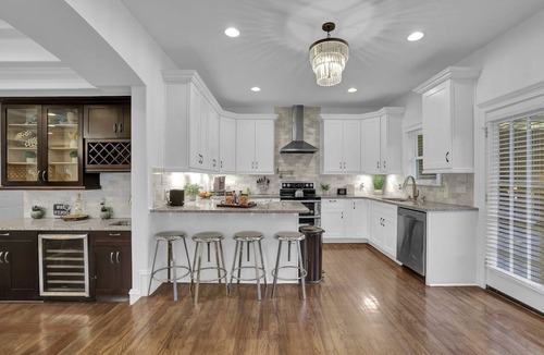South Tuxedo Park House | Buckhead Dream Message Now for Summer Special