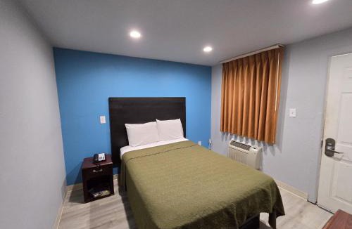 Atlantic Beach Hotel | Budget inn North Myrtle Beach