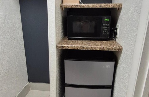 Durham Hotel | Budget Inn