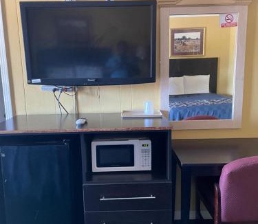 Perdue Hill Hotel | Budget Inn