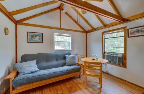 Mauk House | Buena Vista Cabin: Tranquil Haven Near Town Square