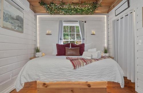 Saluda House | Buzzard Roost cabin at Cabin Fever in NC