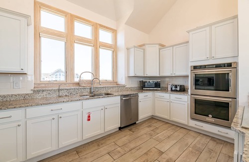Pine Island House | Bye D Sea - Pine Island, Oceanfront, Pool, Beach Access, Elevator, Linens