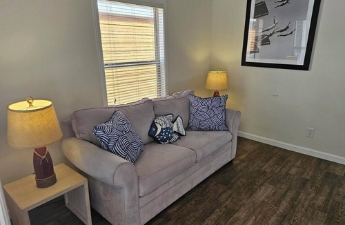 Sherrills Ford Cabin | C11-A Lake View Tiny Home Cabin on Lake Norman