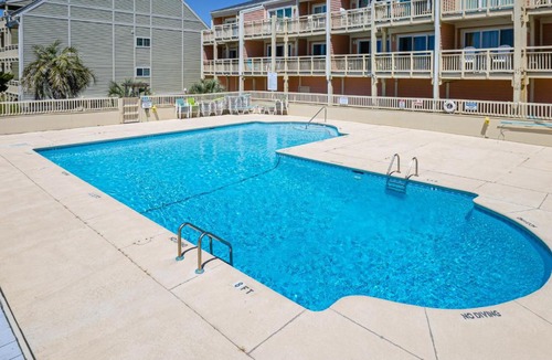 Caswell Beach Apartment | CAB03 Pelicans Penthouse
