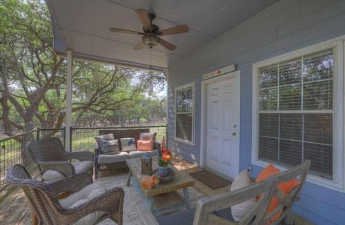 Fredericksburg House | Cactus Flower Peaceful Hill Country Escape!