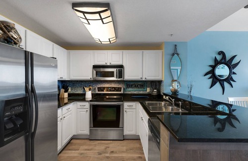 Panama City Beach Condo | Calypso Resort - Direct Beach Front; 3 Bed, 2 Bath Condo, sleeps 9.