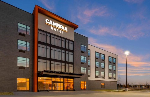 Euless Hotel | Cambria Hotel Euless - DFW Airport South