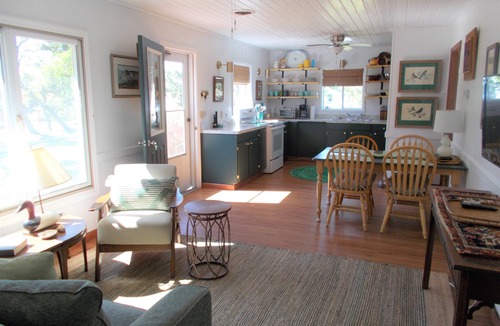 Ocracoke House | CanalHouse Private Large Home on Canal Front