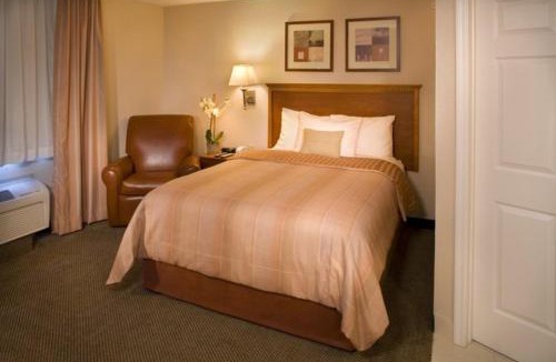 Fredericksburg Hotel | Candlewood Suites Fredericksburg by IHG