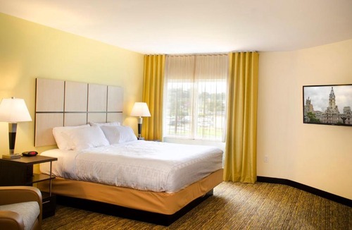Rohrerstown Hotel | Candlewood Suites - Lancaster West by IHG