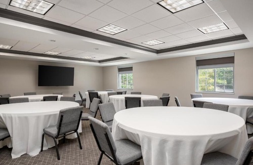 Mount Mourne Hotel | Candlewood Suites Mooresville Lake Norman,NC by IHG