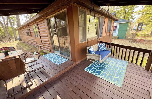 Long Lake Cabin | Canoe & Fire Pit! Sleeps 9!