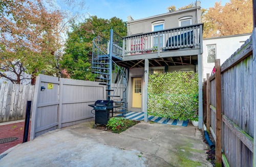 Trinidad Apartment | Cap Hill Rowhouse: 2 Bedrooms, Walk to Sights, Parking