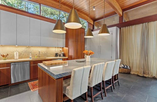 Cape Charles House | Cape Charles/Beach Access, Hot Tub & Fire Pit