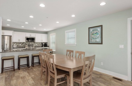 Nags Head House | Cape Lookout Cottage: Pet Friendly, Semi-Oceanfront, Hot Tub and Community Pool!