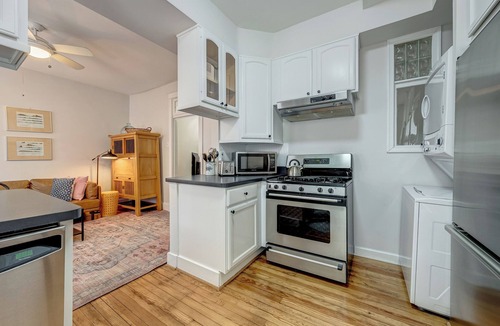 Capitol Hill House | Capitol Hill, 3 Apartments, 1 House, Free Parking