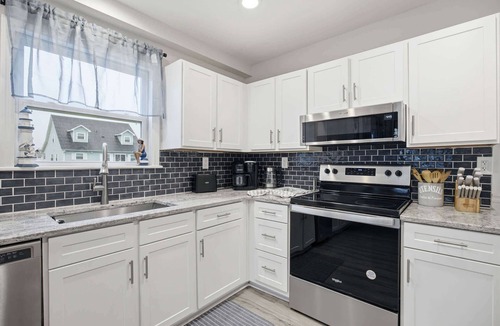 Cherry Grove Beach House | Captain's Cove Cherry Grove House w Pool and Views