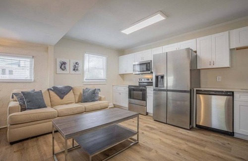 Athens Cottage | Cara's Cottage - 2 Miles From Sanford Stadium