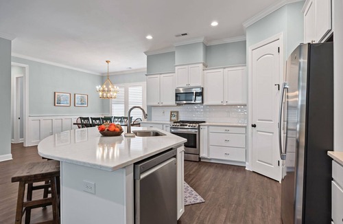 Morehead City House | Carolina Cottage in Beau Coast w/Community Pool