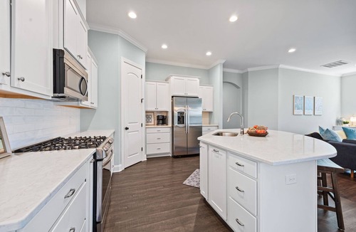 Morehead City House | Carolina Cottage in Beau Coast w/Community Pool