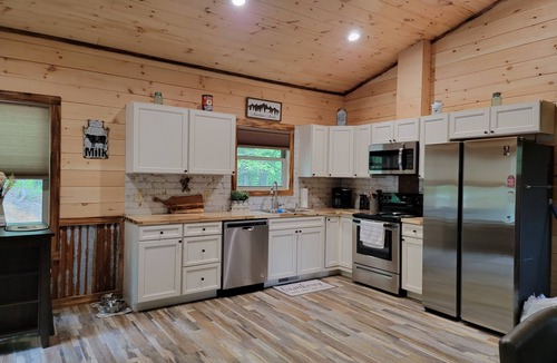 Brevard Cottage | Carson Creek Ridge Top