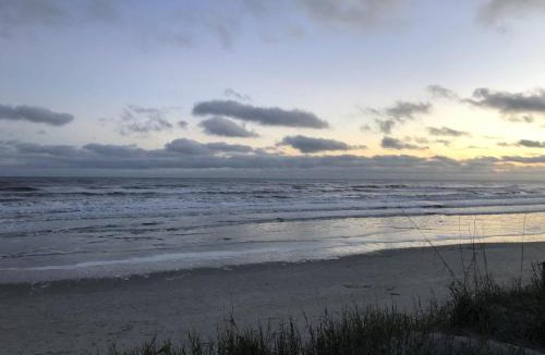 Ocean Isle Beach Villa | Castaway The Day