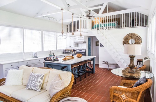 St. Augustine Beach Cottage | Cavalier Cottage at Ruby Dog on B