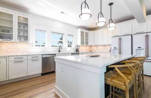 Corolla House | CB20 - Sunset Serenade