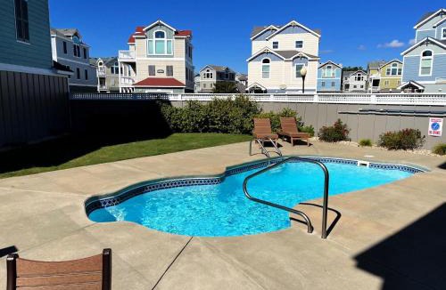 Whalehead Beach House | CB26 TJ's Beach Bungalow