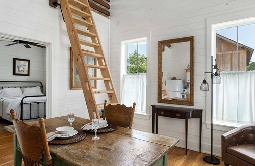 Driftwood Cabin | Cedar Break - Family Cabin B - ADA Accessible