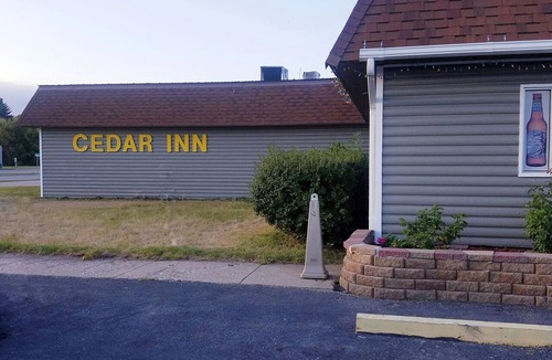 Cavalier Hotel | Cedar Inn
