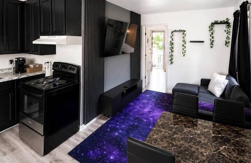 Anderson Apartment | Celestial Stay|5 Mins to Anmed|Elements Collection