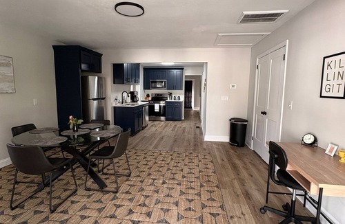 Greensboro House | Central Cone Retreat