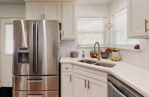 Haltom City House | Central DFW Cozy Eclectic: 15 Mins to Fort Worth Stockyard