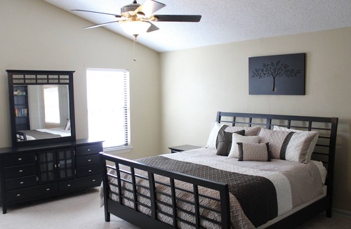 Flower Mound House | Central Location in Family Friendly Neighborhood