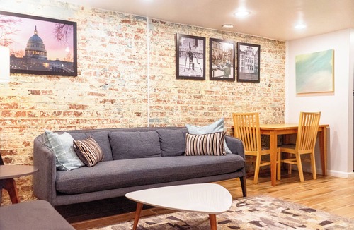 Bloomingdale Apartment | Centrally located DC Apt, near Shaw metro, Bloomingdale
