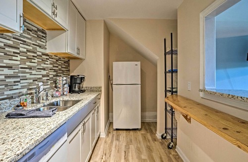 Church Hill Apartment | Centrally Located Richmond Apartment w/ Yard!