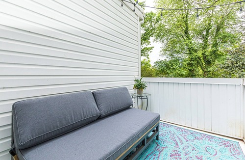 Lakeside House | Centrally Located RVA Gem